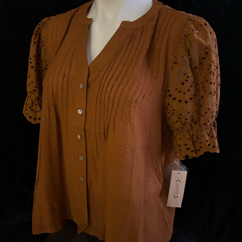 Women's comfortable Glazed Ginger Button-Up Top